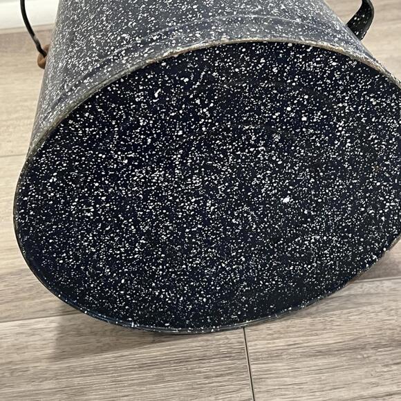 Vintage Large Enamel Granite Ware Blue White Speckle Metal Coffee Pot - Picture 6 of 6